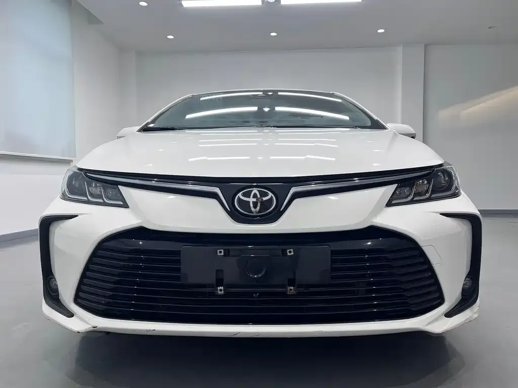 Toyota Corolla 2022 из CN, фото 2