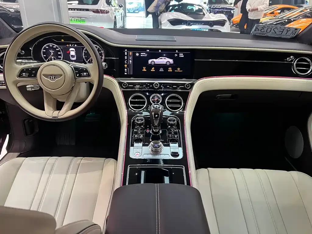 Bentley Continental 2021 из CN, фото 9