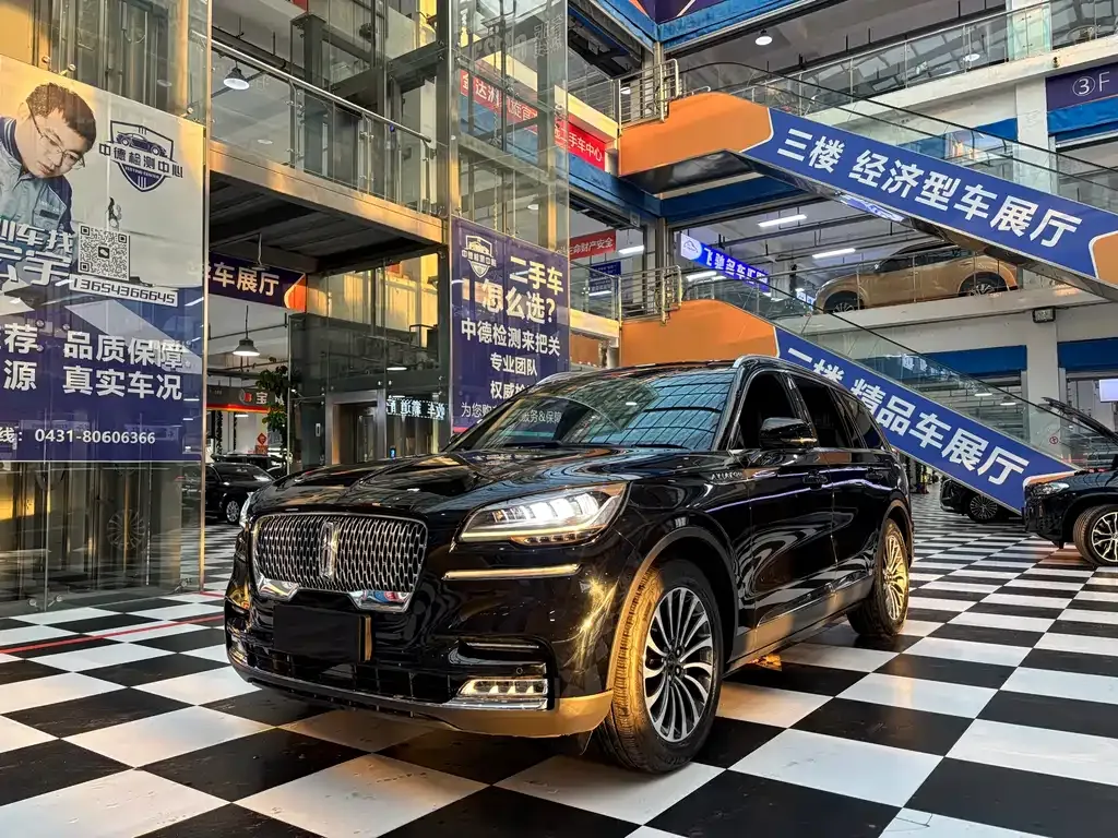 Lincoln Aviator 2021 из CN, фото 1