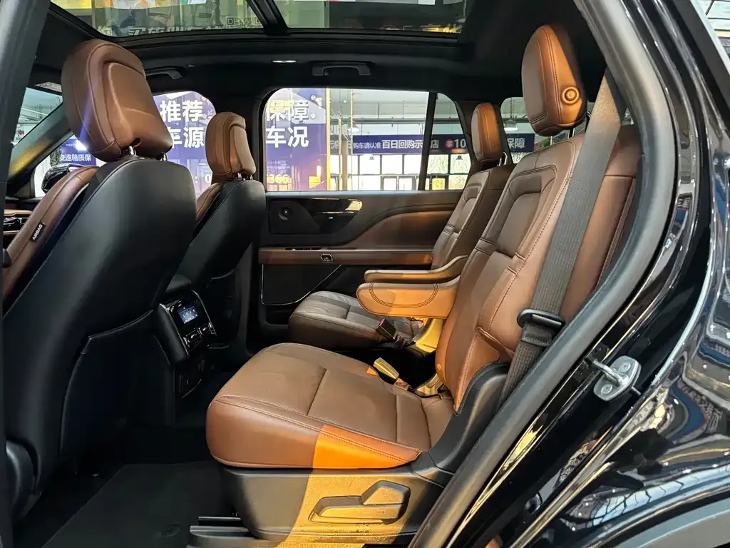 Lincoln Aviator 2021 из CN, фото 10