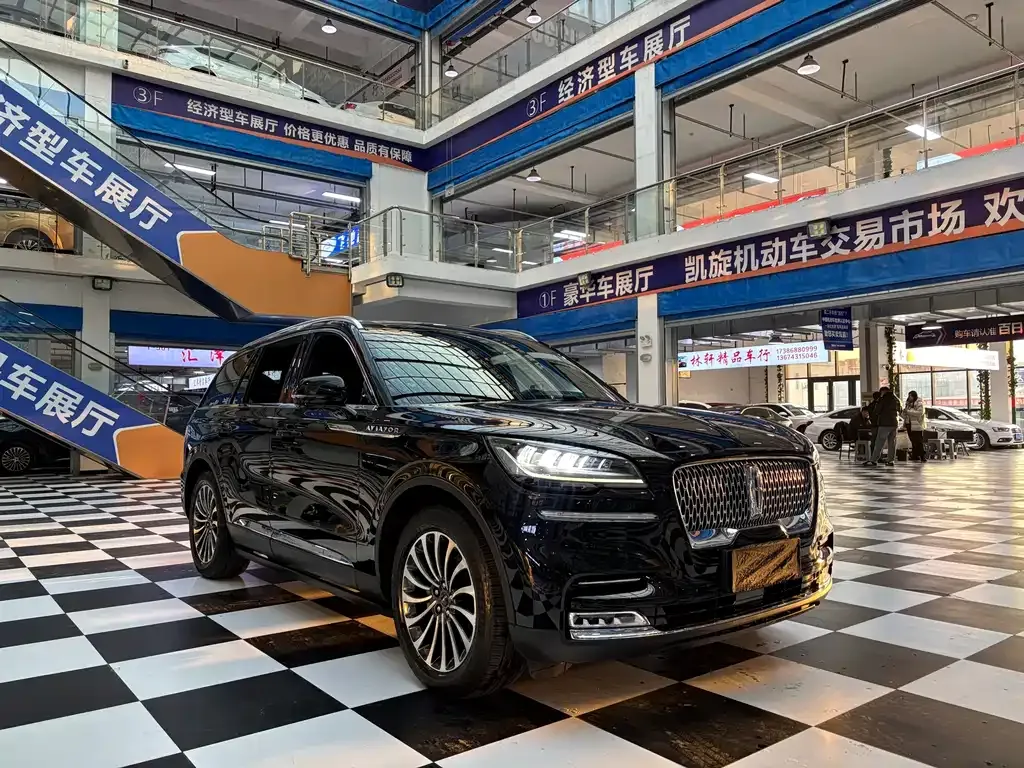 Lincoln Aviator 2021 из CN, фото 3