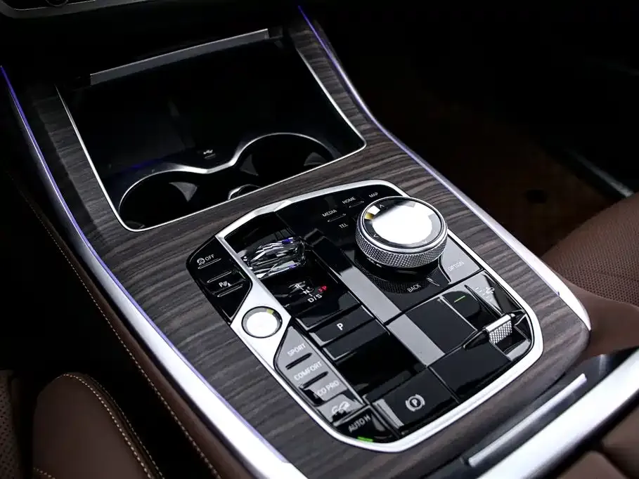 BMW X7 2024 из CN, фото 9