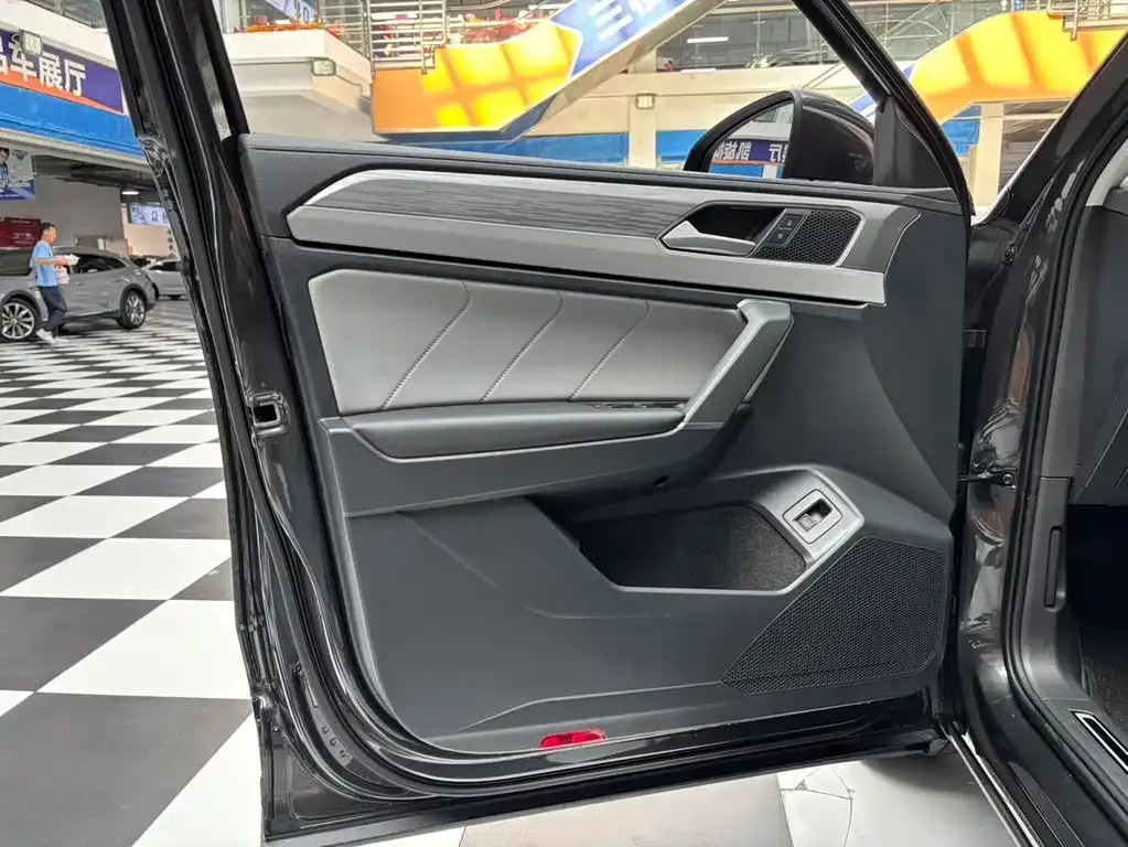 Volkswagen Tayron 2022 из CN, фото 10