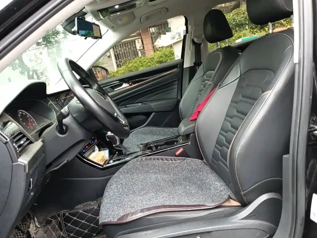 Volkswagen Passat 2021 из CN, фото 8