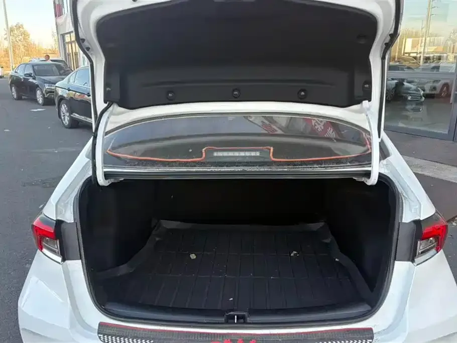 Toyota Corolla 2025 из CN, фото 4