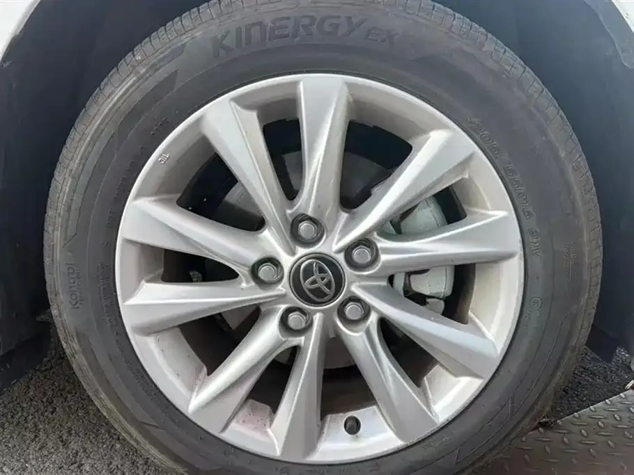 Toyota Corolla 2025 из CN, фото 6