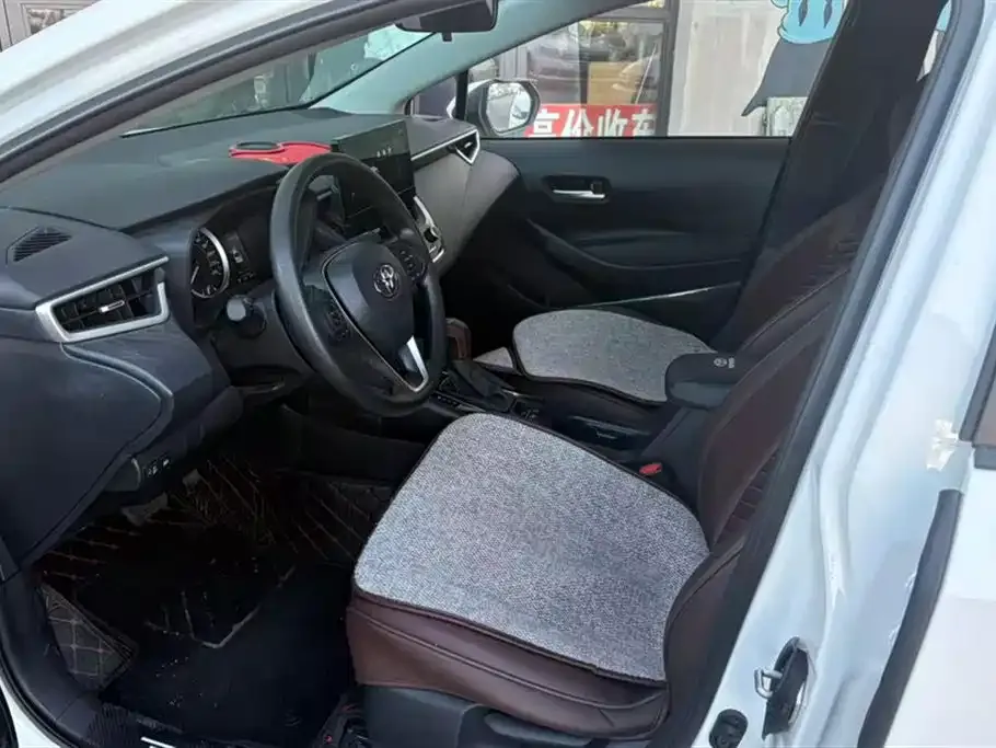 Toyota Corolla 2025 из CN, фото 9