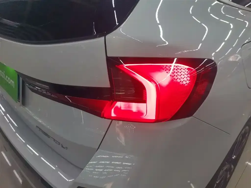 BMW X1 2025 из CN, фото 8