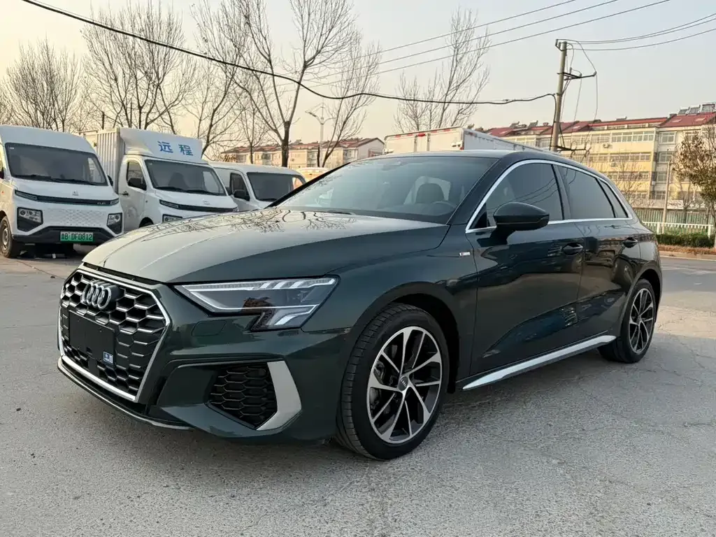 Audi A3 2021 из CN, фото 1