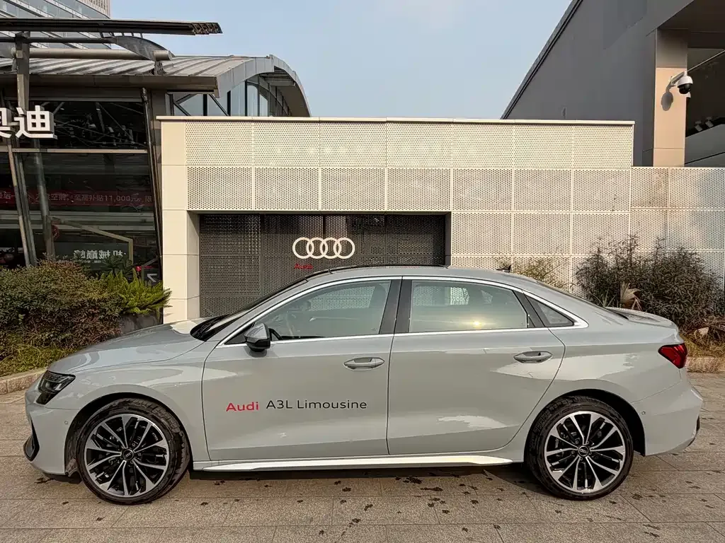 Audi A3 2025 из CN, фото 4