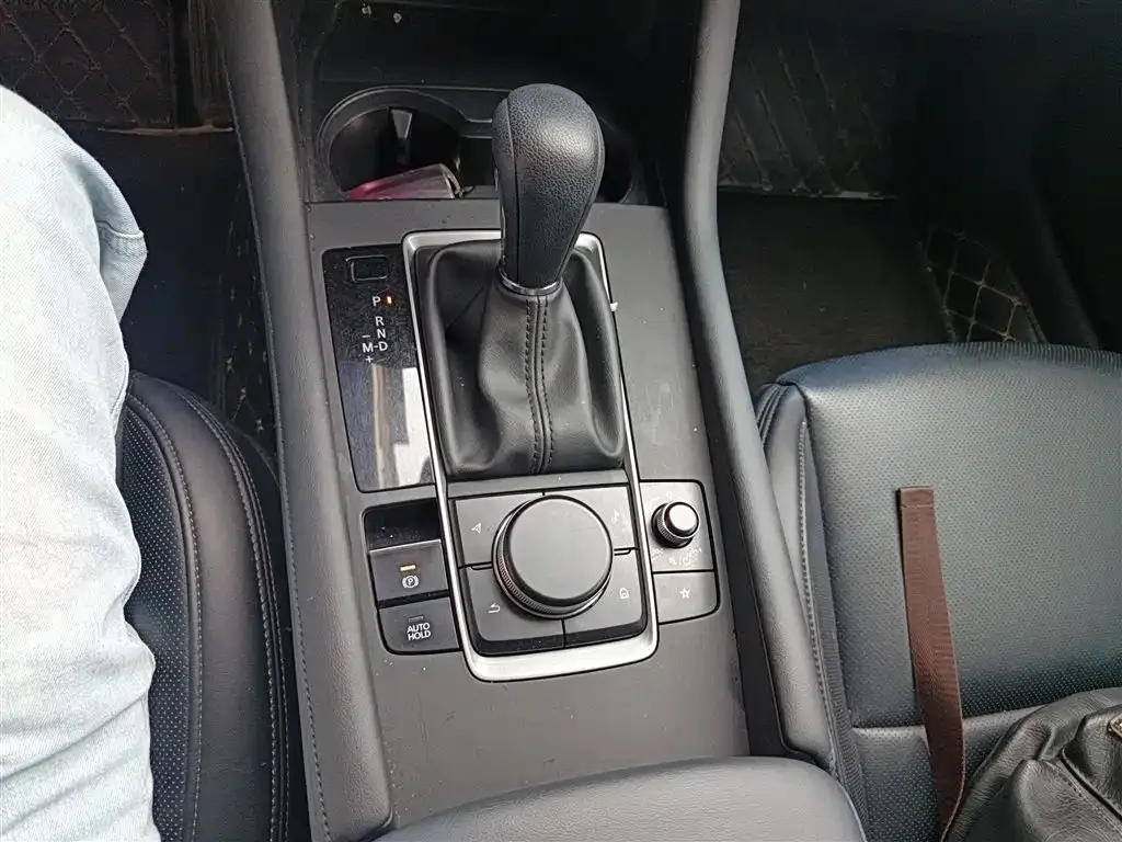 Mazda 3 Axela 2022 из CN, фото 6