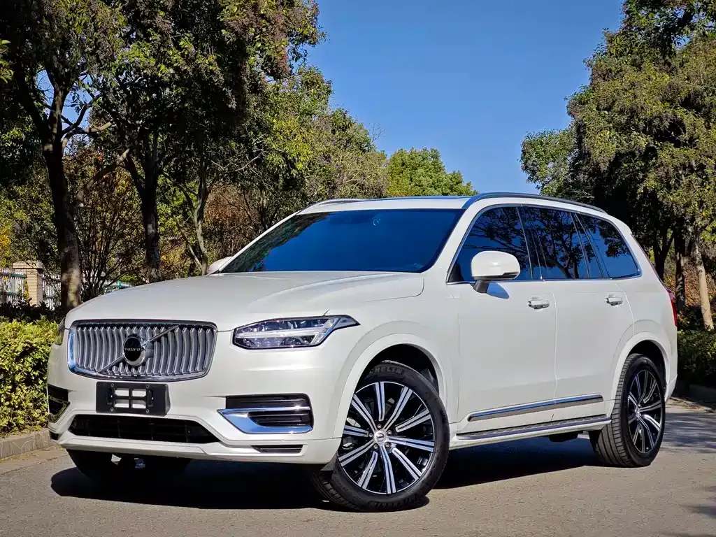 Volvo XC90 2023 из CN, фото 1