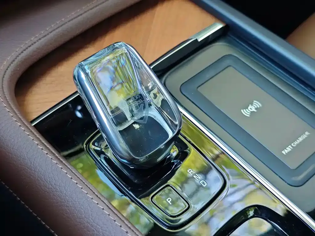 Volvo XC90 2023 из CN, фото 10
