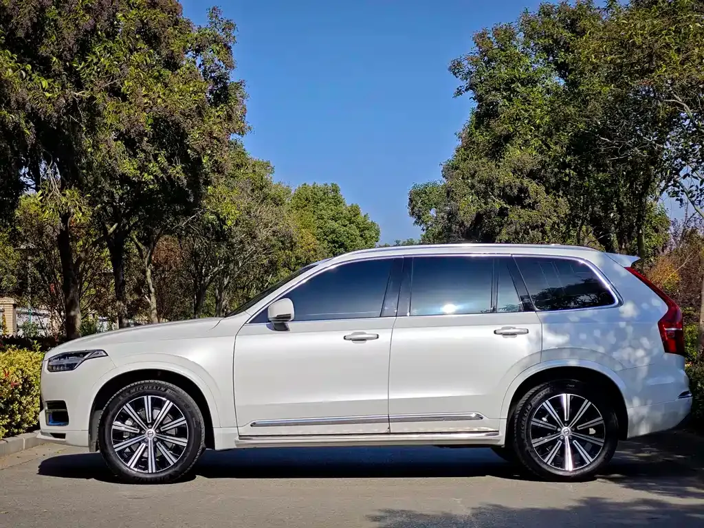 Volvo XC90 2023 из CN, фото 3
