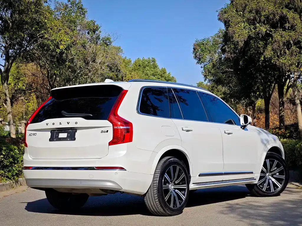 Volvo XC90 2023 из CN, фото 5