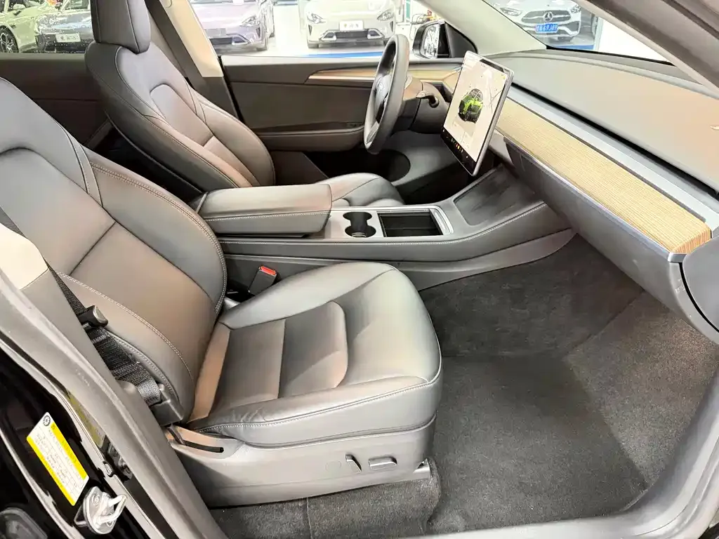 Tesla Model Y 2022 из CN, фото 8