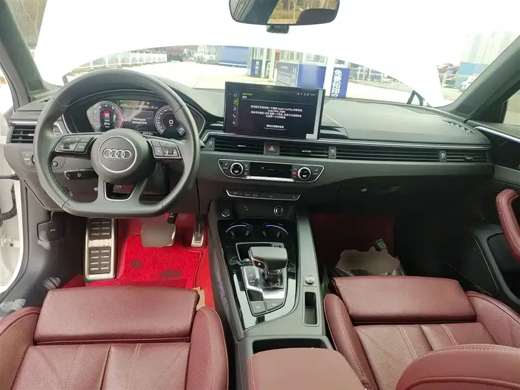 Audi A4L 2023 из CN, фото 10