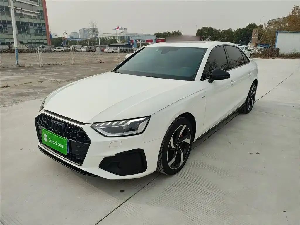 Audi A4L 2023 из CN, фото 2