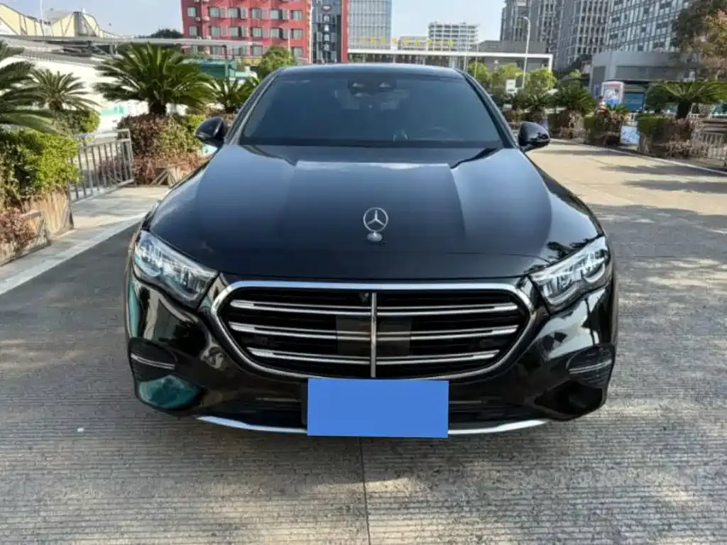 Mercedes-Benz E-Class 2024 из CN, фото 2