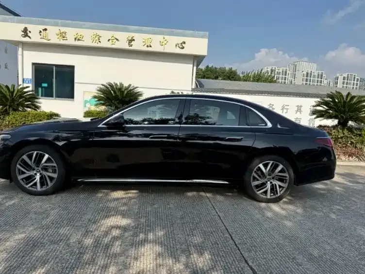 Mercedes-Benz E-Class 2024 из CN, фото 4