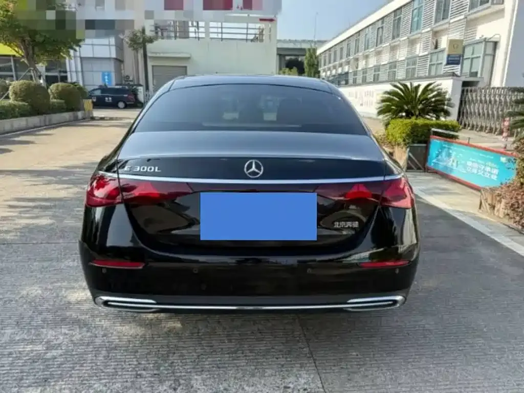 Mercedes-Benz E-Class 2024 из CN, фото 9