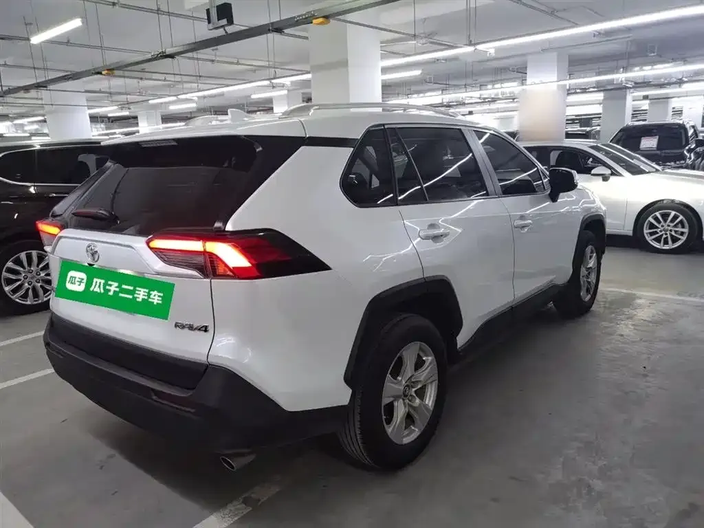 Toyota RAV4 2022 из CN, фото 7