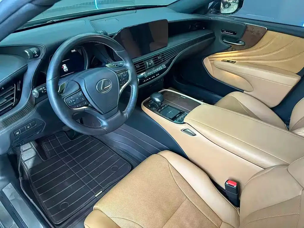Lexus LS 2021 из CN, фото 10