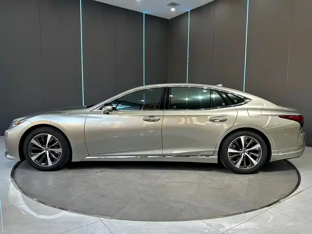 Lexus LS 2021 из CN, фото 3