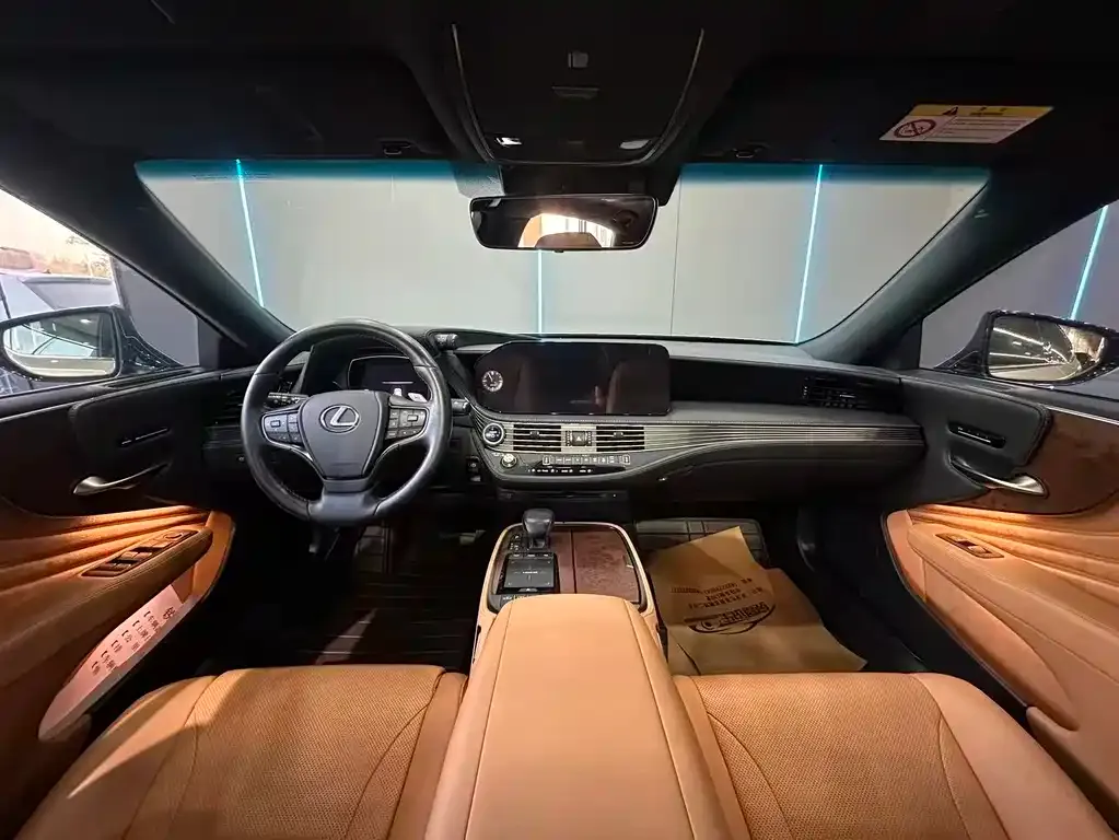Lexus LS 2021 из CN, фото 8