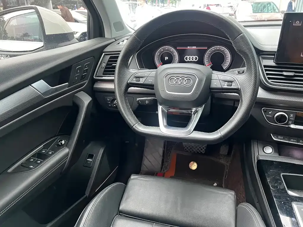 Audi Q5L 2022 из CN, фото 9