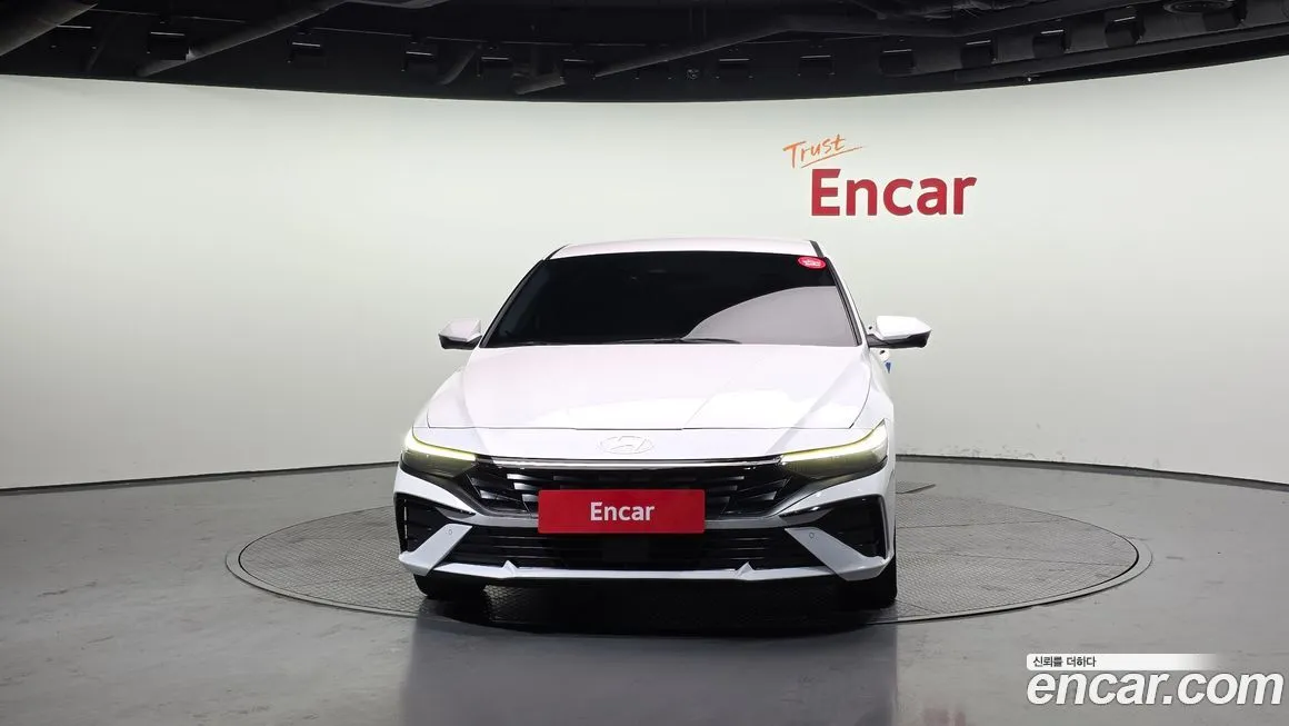 Hyundai AVANTE — фото 3