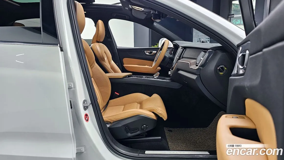 Volvo XC60 2022 из KR, фото 10