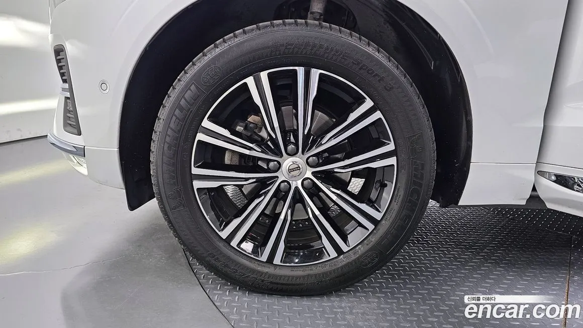 Volvo XC60 2022 из KR, фото 5