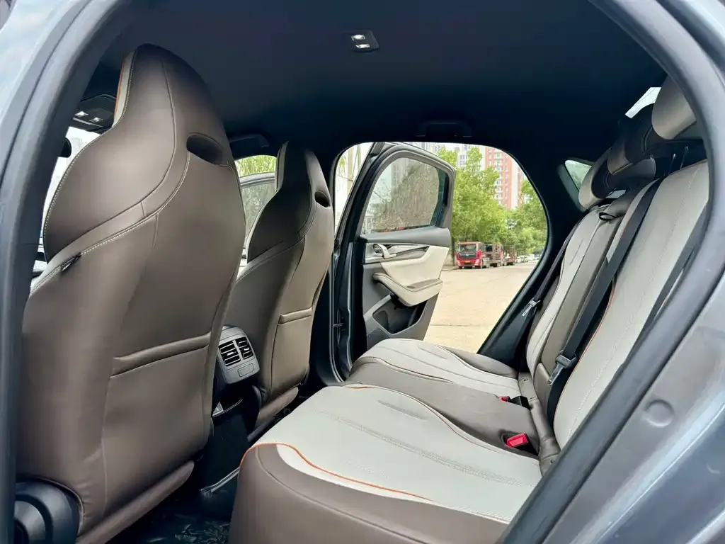 BYD Qin PLUS 2023 из CN, фото 6