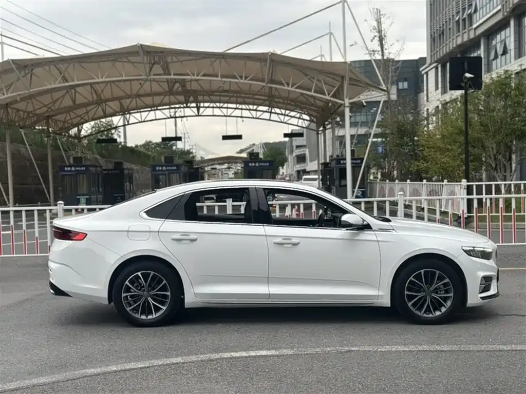 Geely Xingrui — фото 10