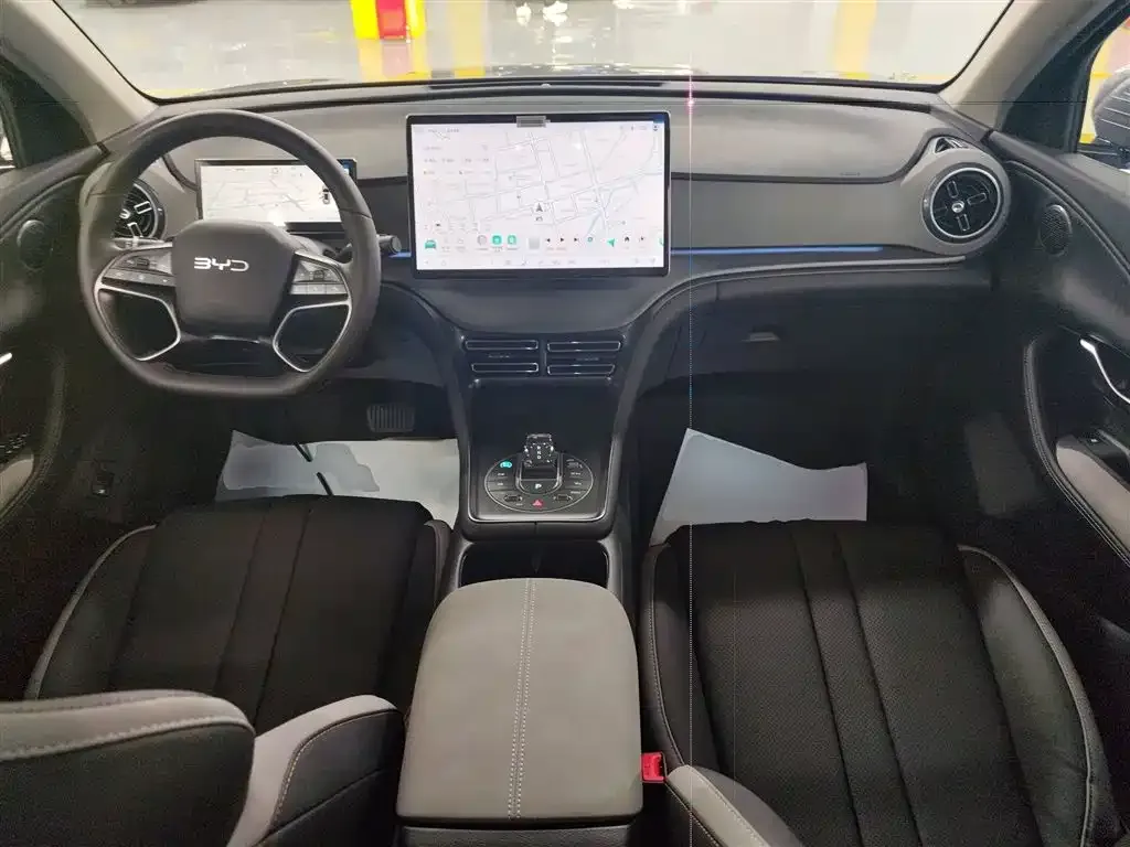 BYD Seal 05 DM-i — фото 10