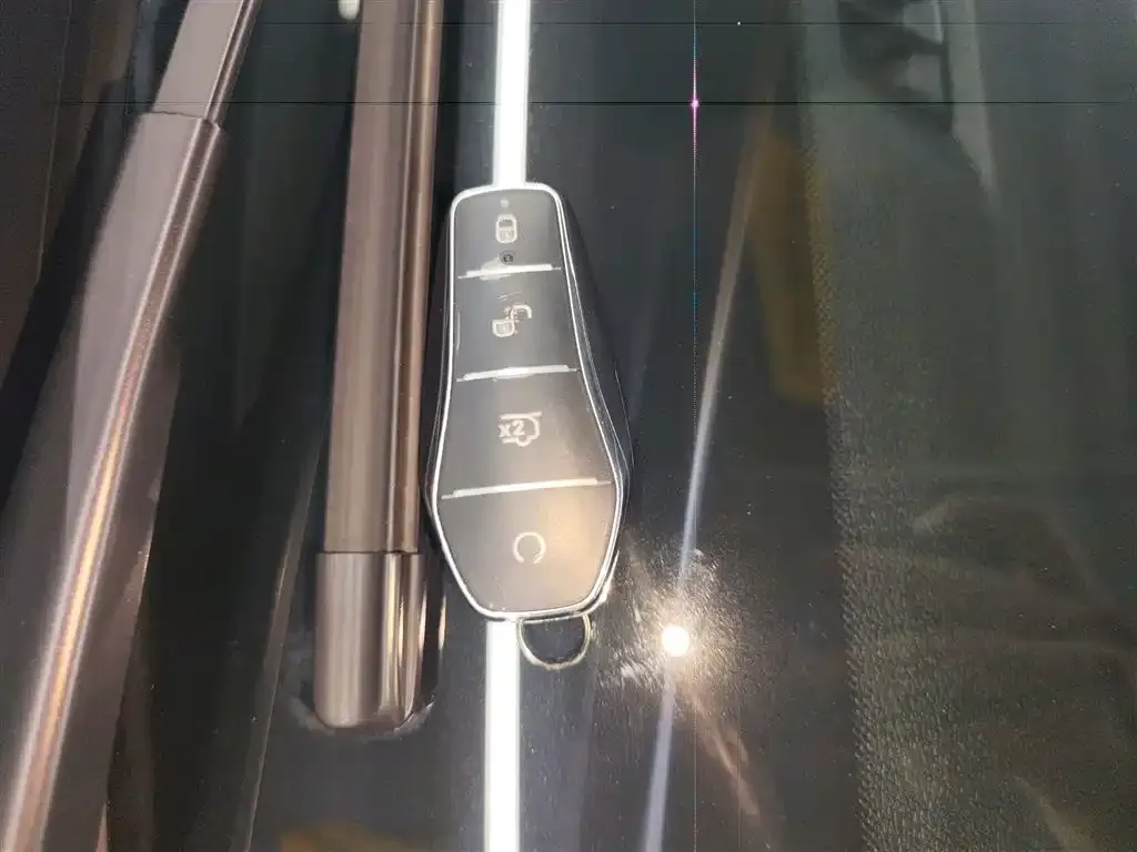 BYD Seal 05 DM-i — фото 9