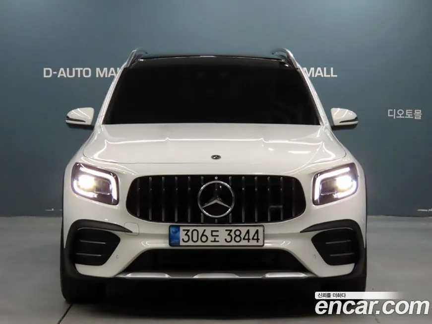 Mercedes-Benz GLB-Class — фото 2
