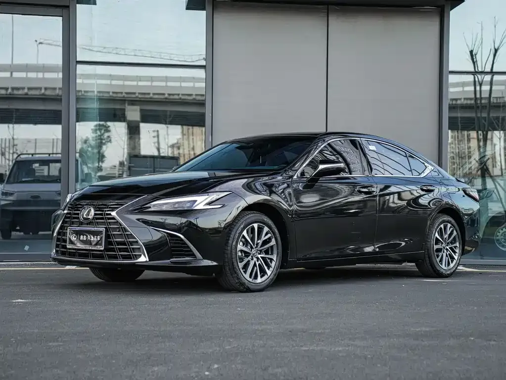 Lexus ES 2025 из CN, фото 1