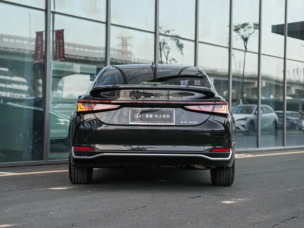 Lexus ES 2025 из CN, фото 5