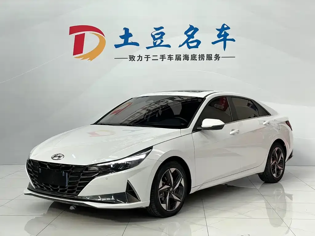 Hyundai Elantra 2022 из CN, фото 1