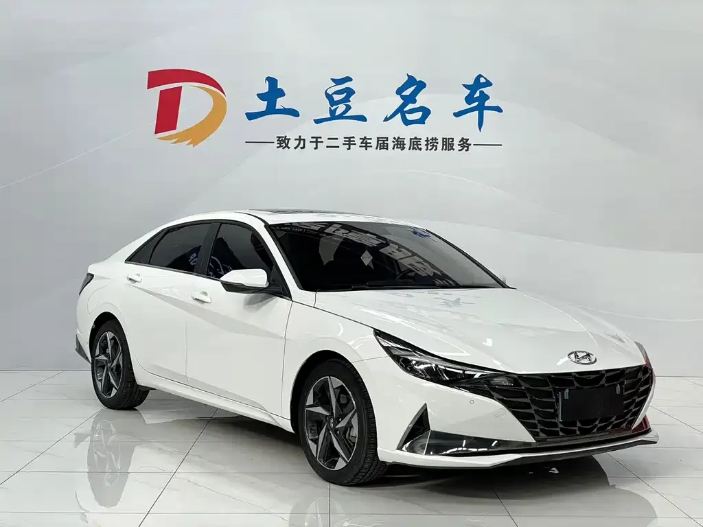 Hyundai Elantra 2022 из CN, фото 3