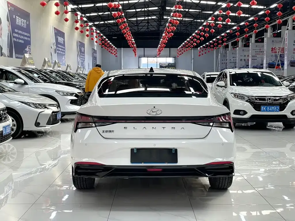 Hyundai Elantra 2022 из CN, фото 5