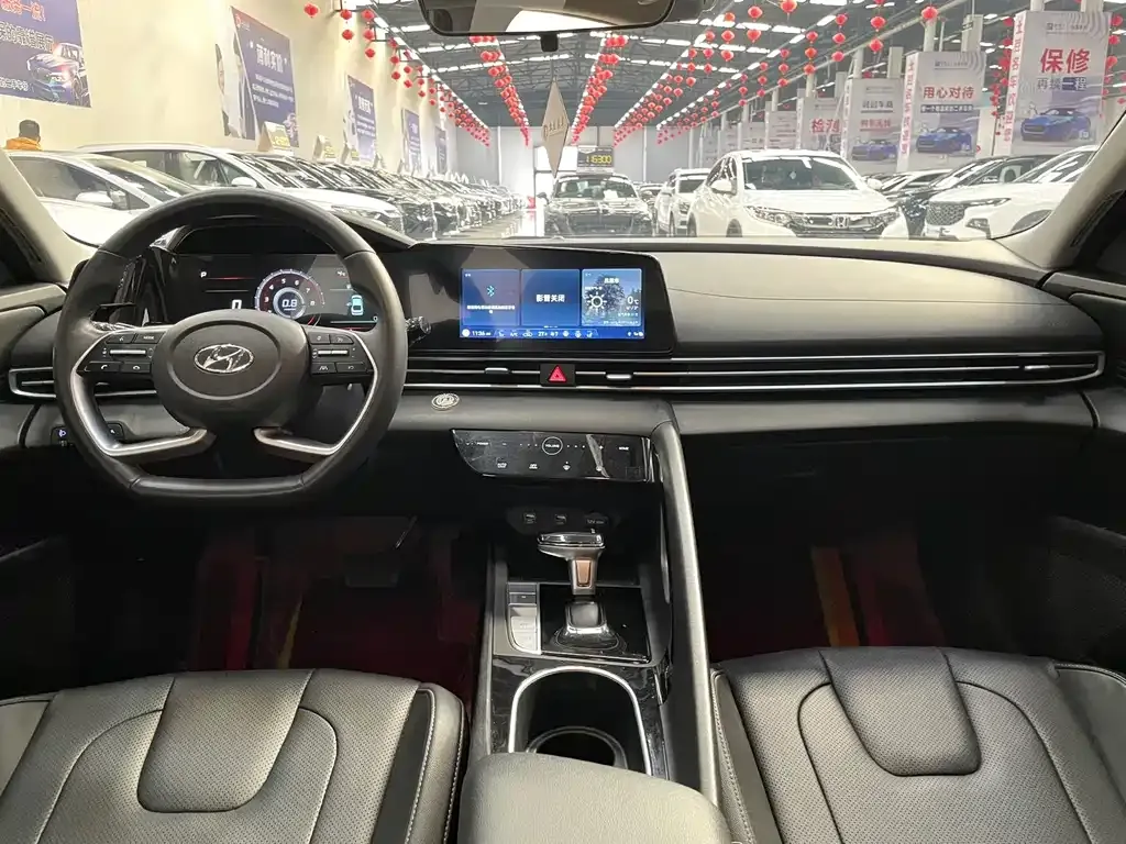 Hyundai Elantra 2022 из CN, фото 8