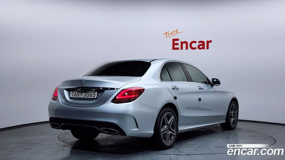 Mercedes-Benz C-Class 2021 из KR, фото 2