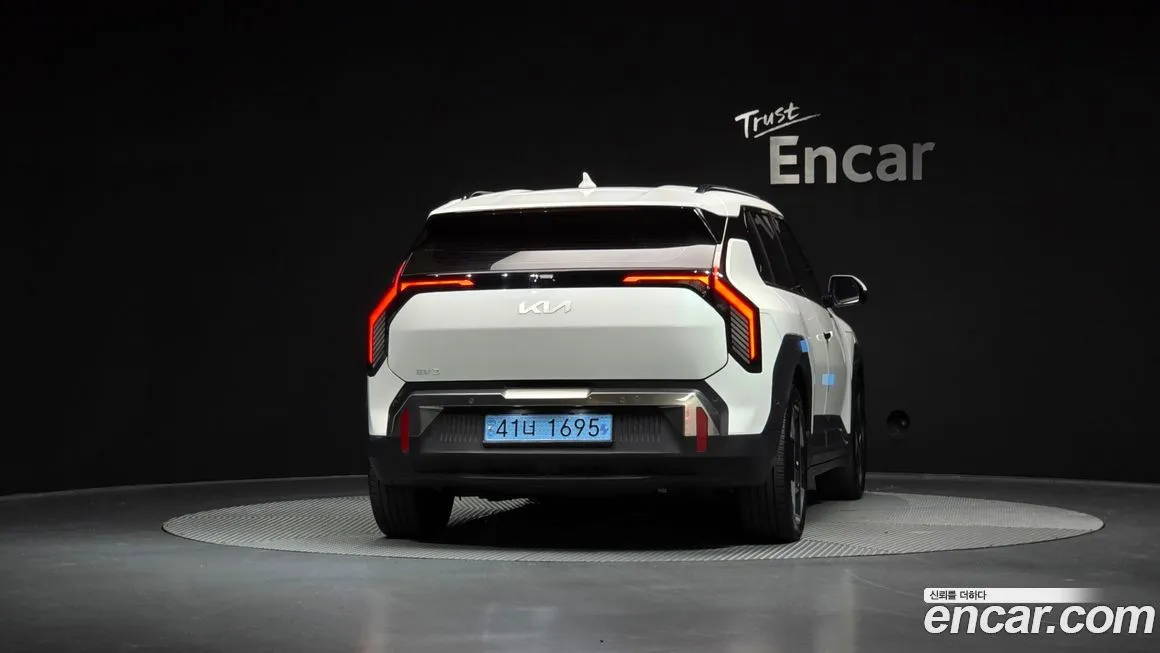 Kia EV3 — фото 4