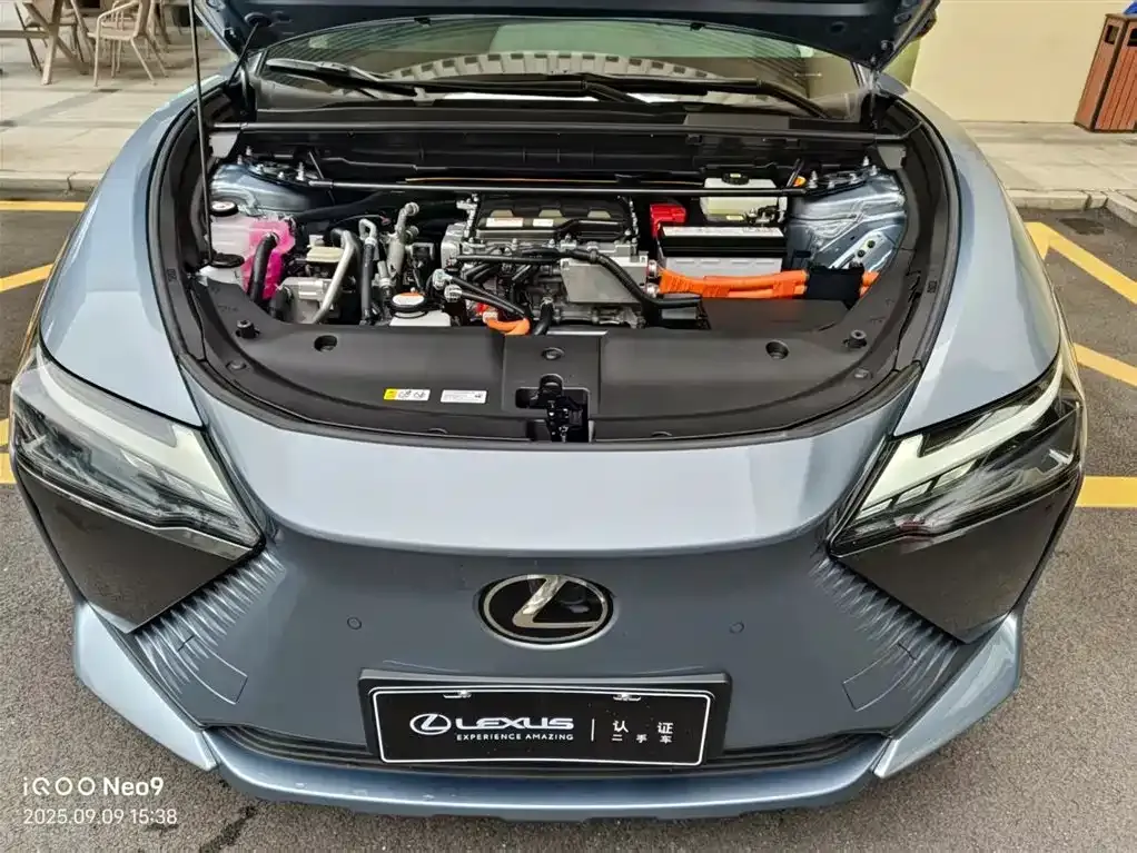 Lexus RZ 2023 из CN, фото 2