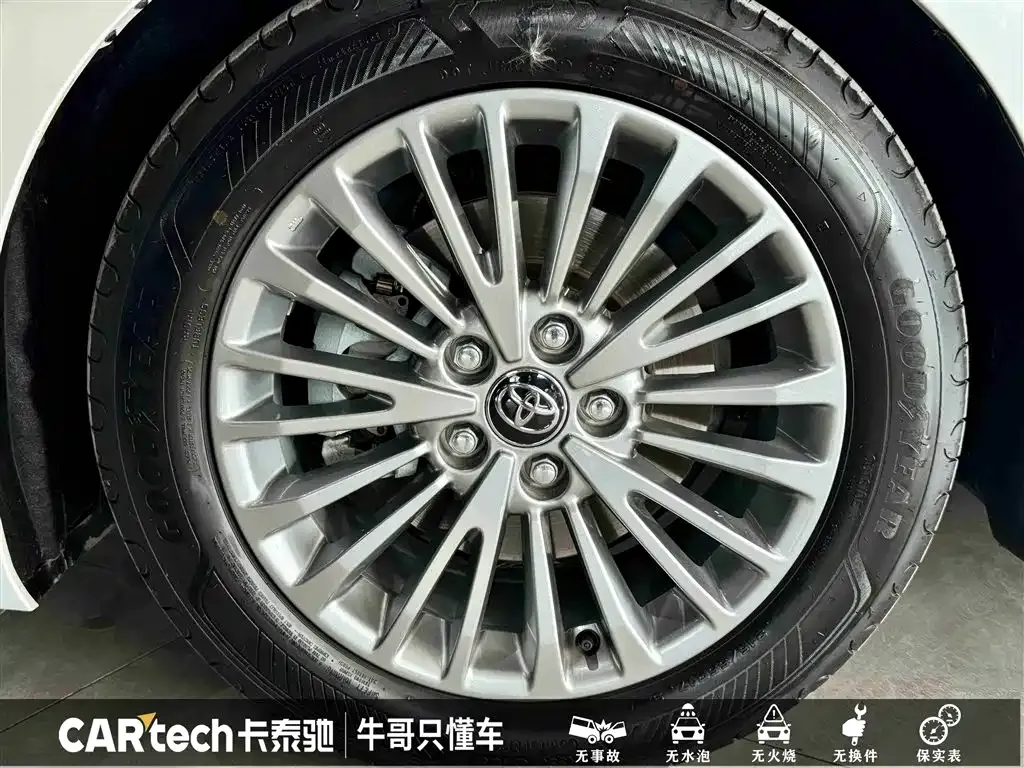Toyota Camry 2025 из CN, фото 10