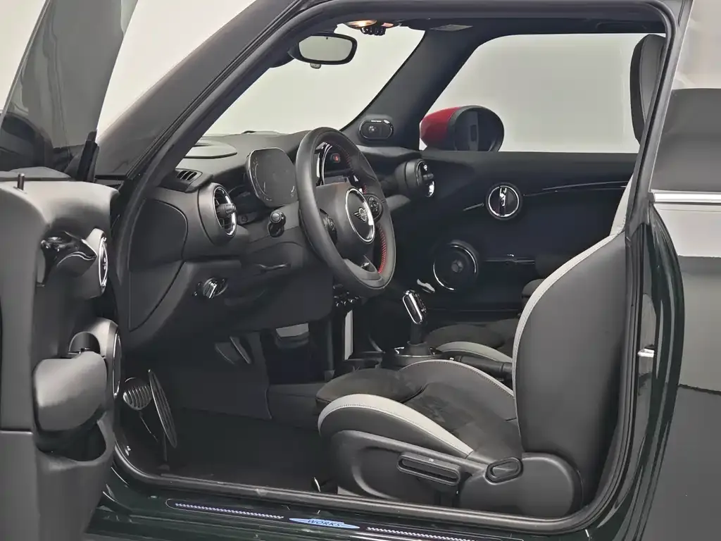 MINI JCW (John Cooper Works) 2021 из CN, фото 10