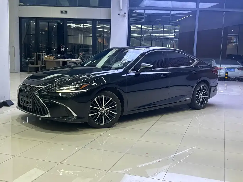 Lexus ES 2021 из CN, фото 1